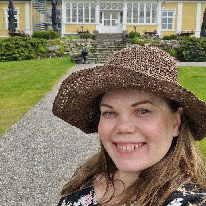 Meeri Karusaari – Markkinoinnin kesälerit Meeri Karusaari – Markkinoinnin kesälerit